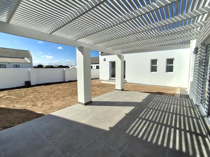 3 Bedroom Property for Sale in Golden Mile Western Cape